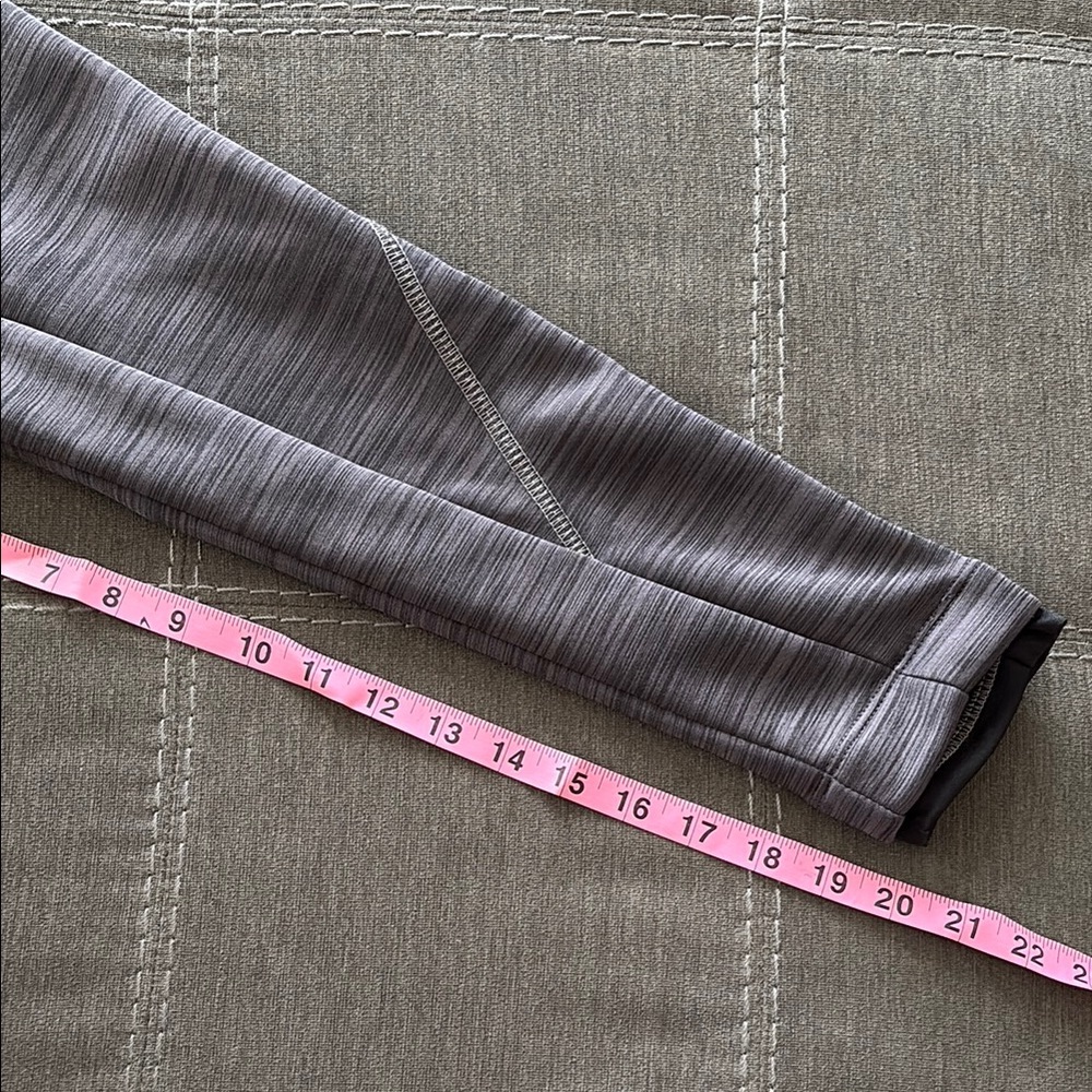 NORTH AND SPORT Women's Gray Jacket. S - Picture 9 of 10